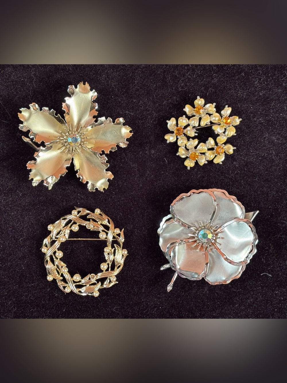 Vintage Floral Brooch Lot – 4 Rhinestone Pearl Gold & Silver Tone Flower Pins